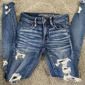 American Eagle Ripped Jeggings Crop